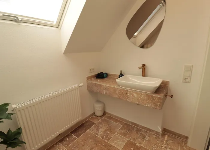 Unter Der Burg Gerolstein